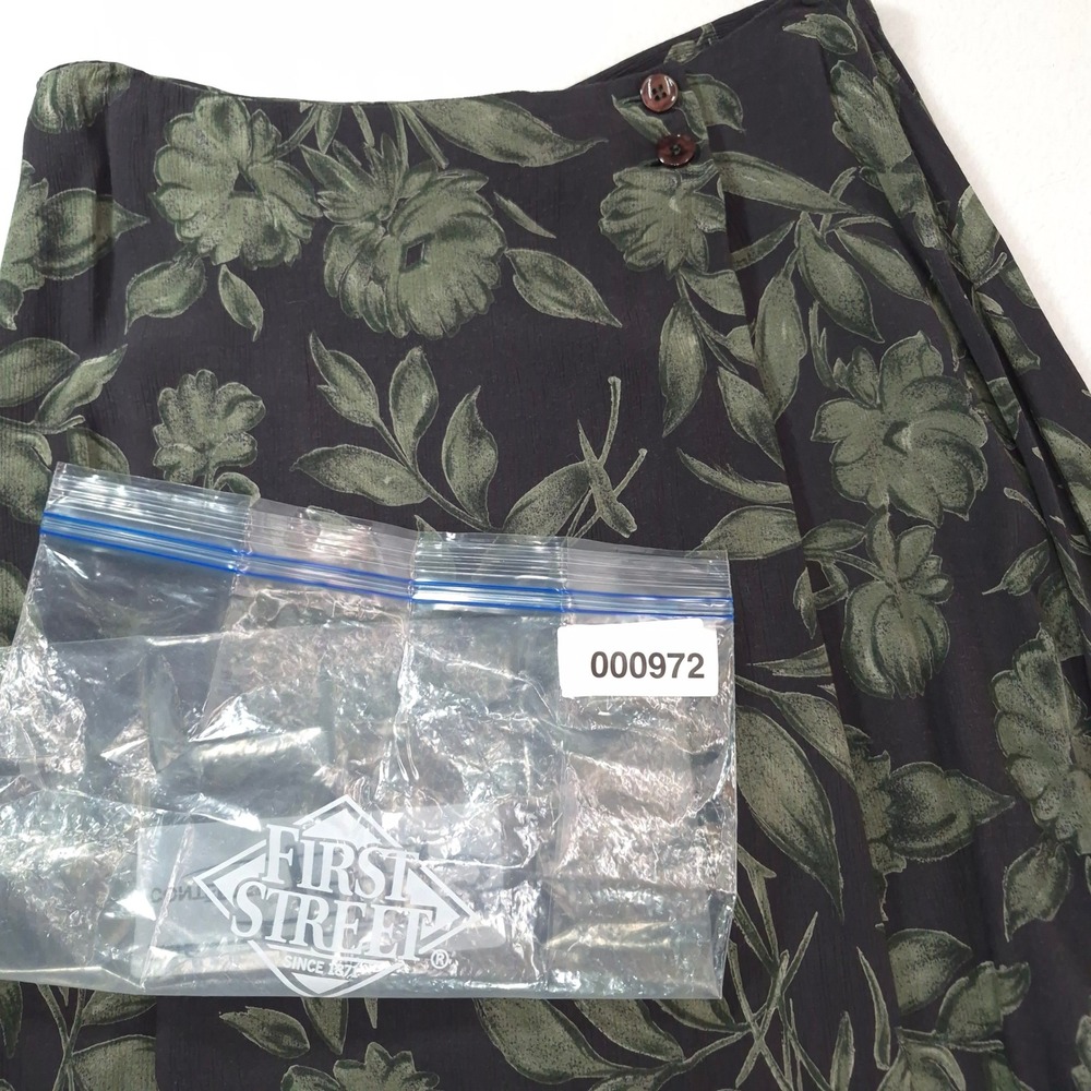 Jones New York Floral Maxi Skirt Green Black Size 8 Vintage 90s Rayon Wrap Style - Picture 9 of 9